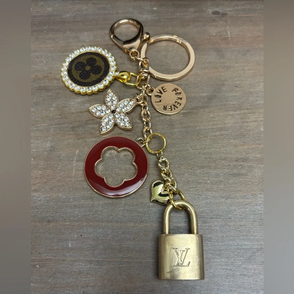 Authentic LV
Monogram Keychain, Bag
Charm, LV Lock, 6.5 inches, Upcycled - Picture 2 of 5